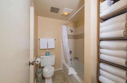 Teton Village Condo | Outpost: Tensleep B1