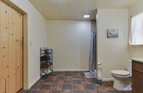 Wyldwood Cottage | Enjoy Austin and bring your pets! Relax and unwind after the Austin good times