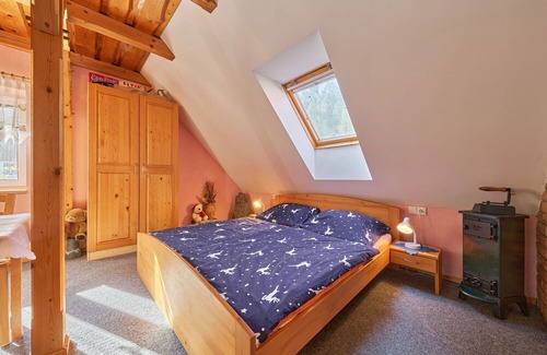 Starkov Villa | Cosy apartment in villa for 18 people with pool, WIFI, TV, patio, pets allowed and parking
