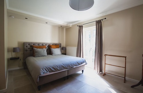 Alken House | Authentic square farm - The smithy (100m²)