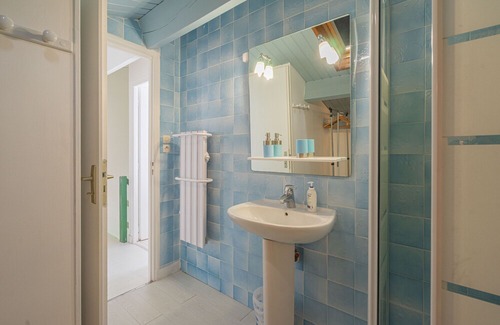 Saint-Just-Luzac House | L'olivier