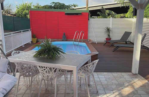 Les Abymes Apartment | Appartement charmant à Les Abymes avec piscine privée, 60m²