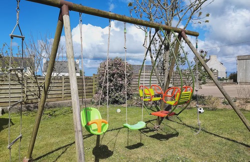 Saint-Pol-de-Leon Cottage | Gîte 2 Chambres à 5 mn de Roscoff Avec vue sur la mer