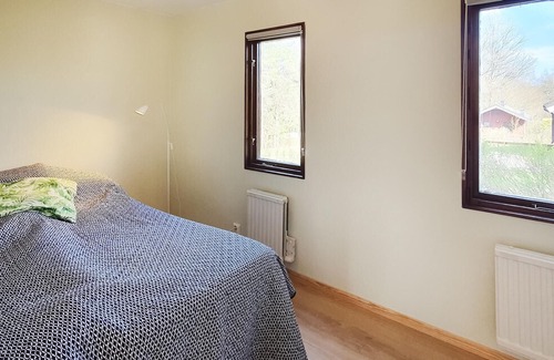 Holmsjo House | Gorgeous Home In Holmsjö With Kitchen