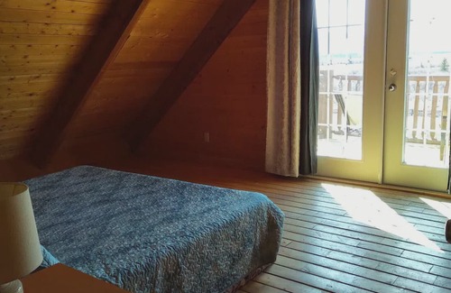 Clinton House | Meadow Lake Guest Ranch - Osprey Suite - Lakeview House