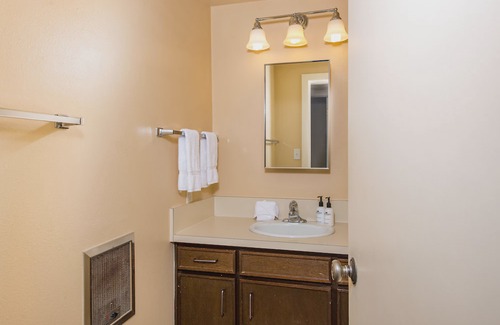 Teton Village Condo | Outpost: Tensleep B1