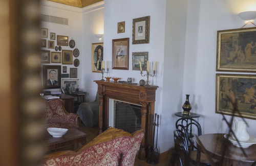 idhra Hotel | Cotommatae Hydra 1810