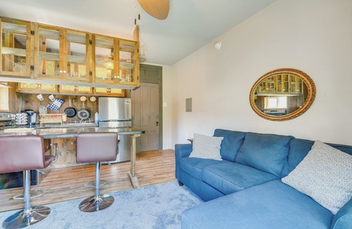 Rouses Point Apartment | Charming New York Retreat with Lake Champlain Views!
