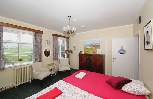Myrdalshreppur House | Arsalir Guesthouse Vik B&B