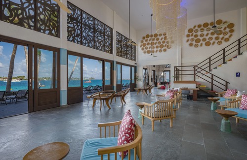 Farukolhufushi Island Resort | OBLU XPERIENCE Ailafushi - All Inclusive with Free Transfers