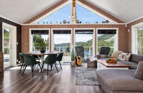 B House | Libehi Panorama