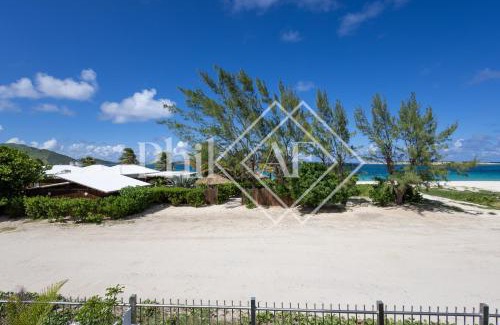 Bellevue Apartment | 4,5 bed-rooms Beach-front Duplex of 189 m2 at Orient Beach