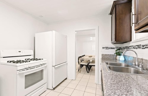 El Monte House | Relaxing, Cozy, Private Home, Large Front Yard