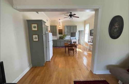 Breaux Bridge Apartment | Suite at the Opera House