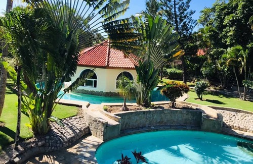 Bouvet Island Villa | Luxury 7 bedrooms villa close to playa laguna beach