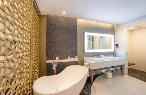 El Rosarito Apartment | 1 bed 1bath suite in Cabo San Lucas - All inclusive available at extra price