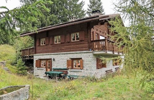 Riom-Parsonz Apartment | Lovely apartment for 6 guests with patio and panoramic view