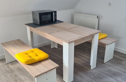 Petersberg Apartment | Studio 'Vorder Rhön Haus 21a' with Wi-Fi