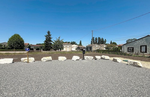 Anglade Apartment | Comfortable apartment in the heart of Blayais, ideal for workers and travellers