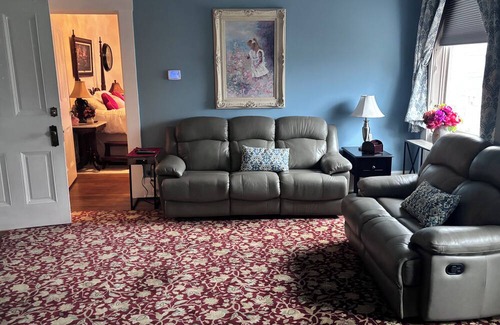 Lebanon Bed & Breakfast | Enjoyable bed & breakfast within a historic home in downtown Lebanon