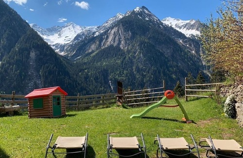 Finkenberg House | Vacation home for 18 guests with 350m² in Dornauberg (273693)