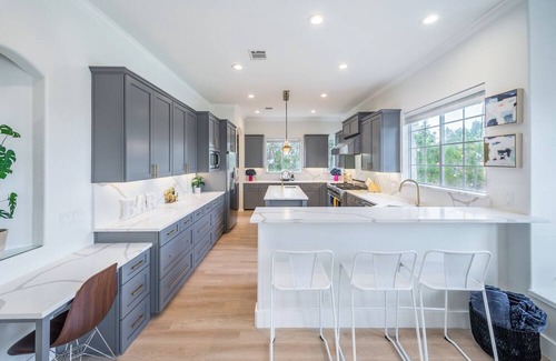 West Oak Hill House | *NEW* Private Pool- WalkerVR Just a Dream