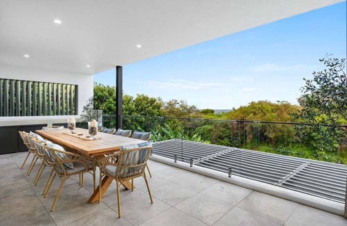 Marcus Beach Villa | Bombora Beach House in Noosa