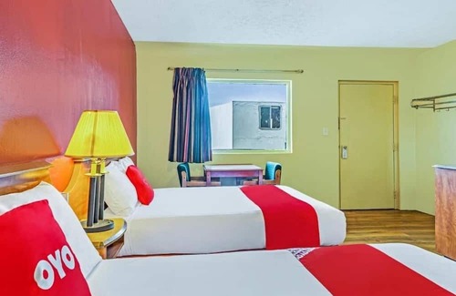 North Lima Hotel | Golf near Firestone Farms with Clean Stay and Free Parking Available