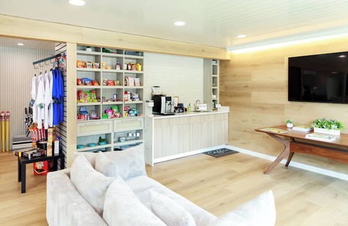 Greenport West Cottage | North Fork Cottages & RV Resort