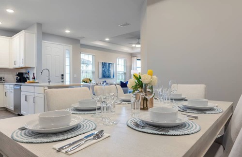 Braden River House | Resort Amenities- Pool/Gym/Golf-3 Beds 2 Baths-Lakeview-Dogs Ok