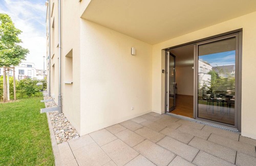 Holzgerlingen Apartment | EXQUIS 2BR Artistic Apartment TAO I Garden I Panzer Kaserne I Parking I Familly