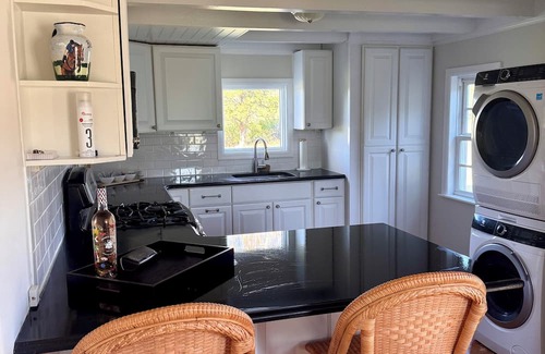 Pluckemin Cottage | Charming 2-bedroom cottage. Near the town of Pluckemin