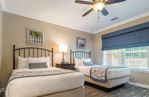 Williamsburg Resort | Your Historic Escape Awaits at Holiday Inn Club Vacations Williamsburg- 2 Bd.