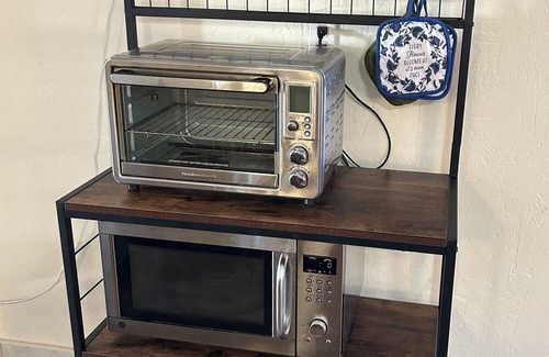 Central Point Cottage | Charming 1-bedroom cottage in Central Point with AC