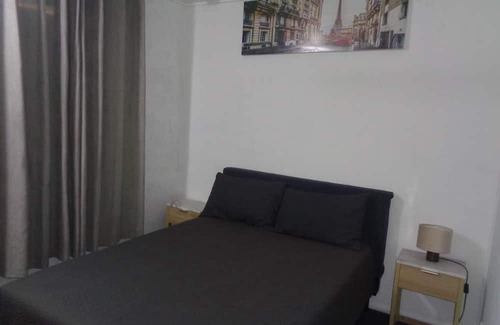 Wulguru Apartment | 3 bedroom app with aircon in living area