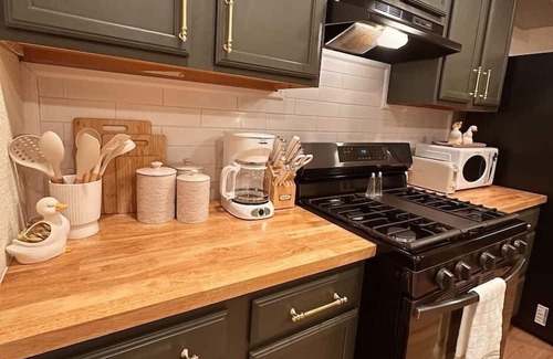 Balch Springs House | Cozy Cottage | 3 BR/2 BA -15 min Downtown Dallas