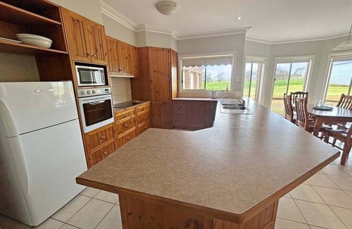 Heathmere Resort | Rose's on Flower Hill