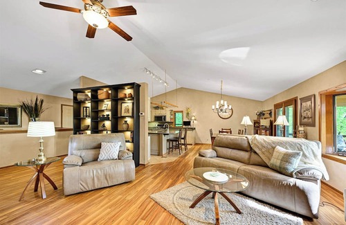 Beloit House | Rock River Retreat on Natures Ridge