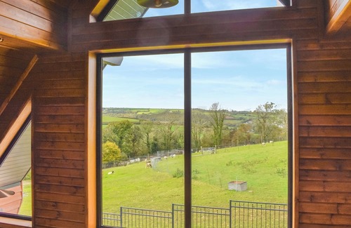 Mydroilin Cottage | Briallen - Primrose - UKC7075