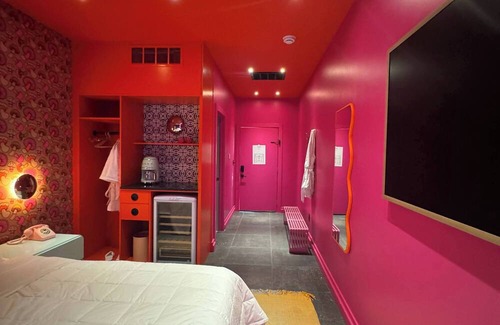 Cherokee Triangle Hotel | Hotel Hilo - Room 104