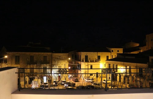 Mussomeli House | Suite with terrace in Mussomeli, in the charming historic center