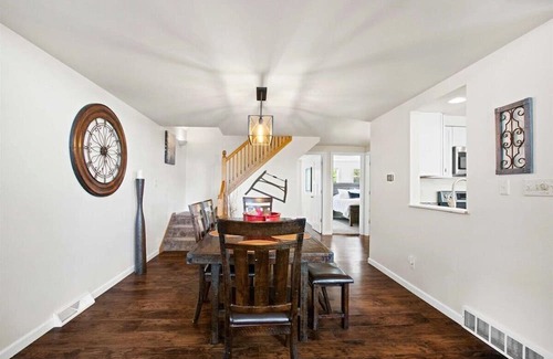 Oxford House | Lakefront getaway on beautiful Lake McGinnis, just a short drive from Wisconsin Dells!