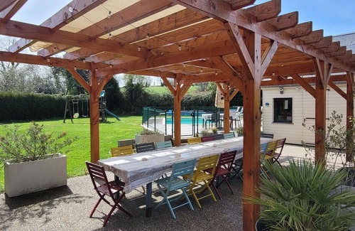 Isigny-le-Buat Cottage | Large house with private pool and pets allowed near Mont St-Michel