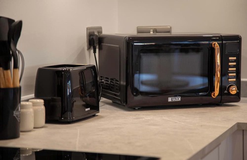 Gravesend Apartment | Fabulous 2BR Apartment at Trinity Point, Gravesend