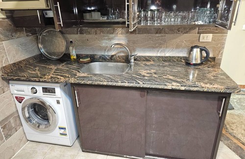 Bab Sharqi Apartment | Midpoint sea view - families only