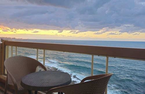 Bab Sharqi Apartment | Midpoint sea view - families only