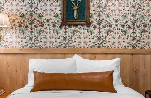 Jasper Hotel | The Woodland Room