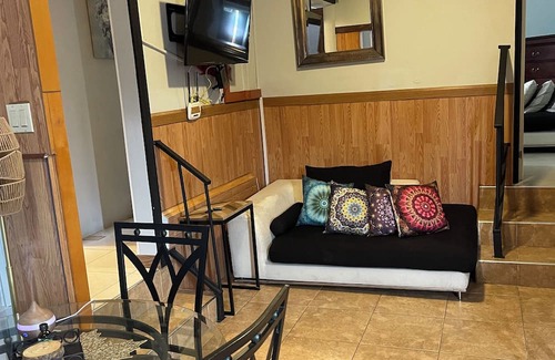 Ziadie Gardens Apartment | Cozy Spacious Cottage Styled Apartment