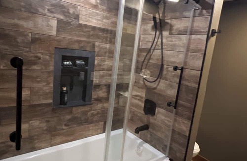 Great Falls Apartment | Peaceful location comfortable suite 2 blocks from shopping and dining