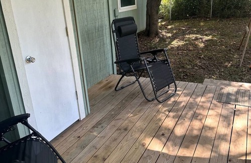 Cleveland House | Sweet Rest 3-bedroom house in Cleveland with AC & Heating